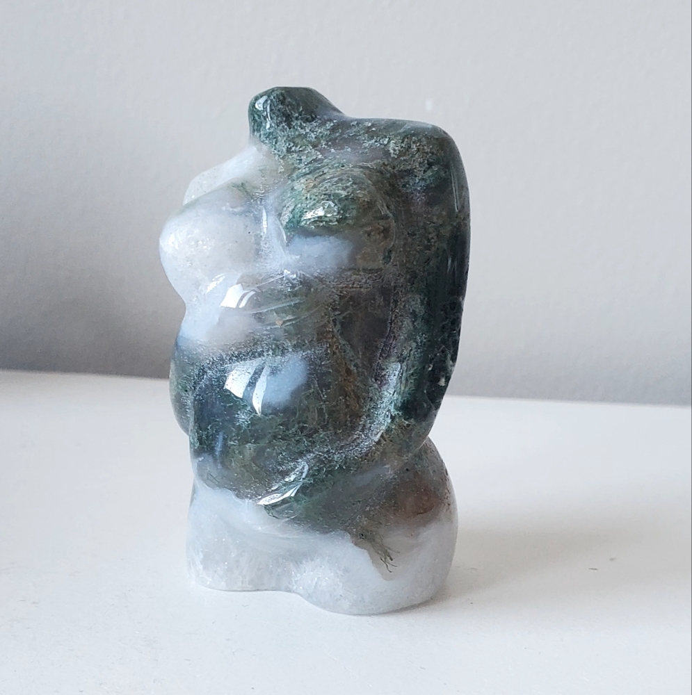 MOSS AGATE Pregnant Body Crystal